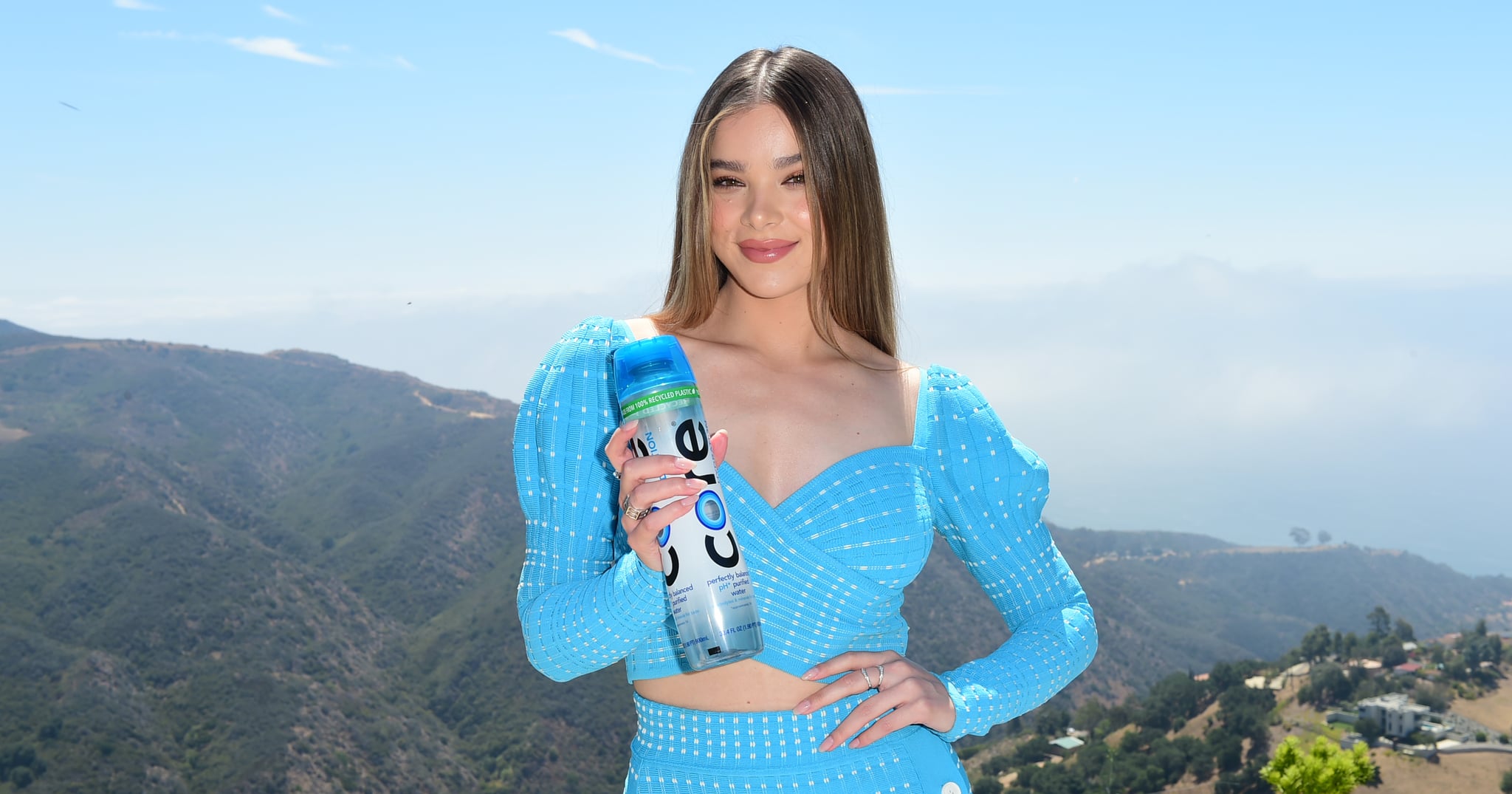 Hailee Steinfeld Is Pro-New Year's Resolutions — but Her List For 2023 Might Surprise You