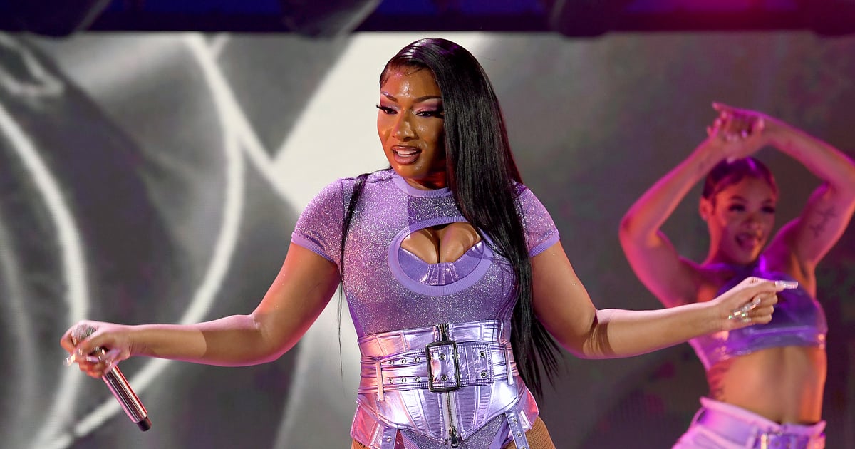 Megan Thee Stallion هي حالة مزاجية رائعة في شهر أكتوبر في منشور Instagram الجديد