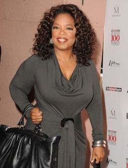 Oprah Winfrey Reveals She Weighs 200 Pounds And Is Embarrassed Popsugar Celebrity When it comes to stature, we tend to associate taller as something that will determine greater success, but as this list of short celebrities proves, size doesn't matter a bit. oprah winfrey reveals she weighs 200