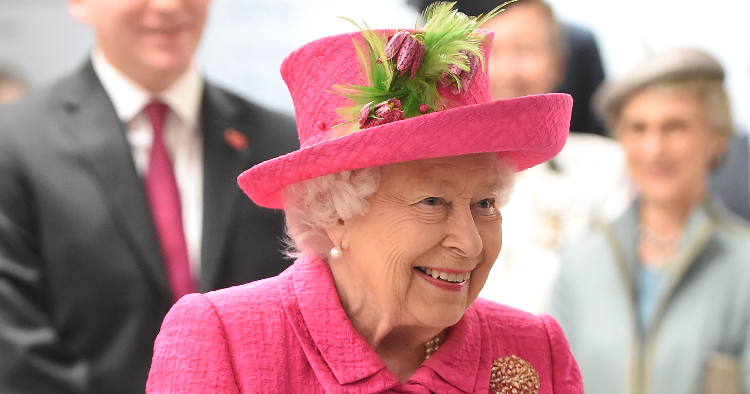 Queen Elizabeth's Purse Signals