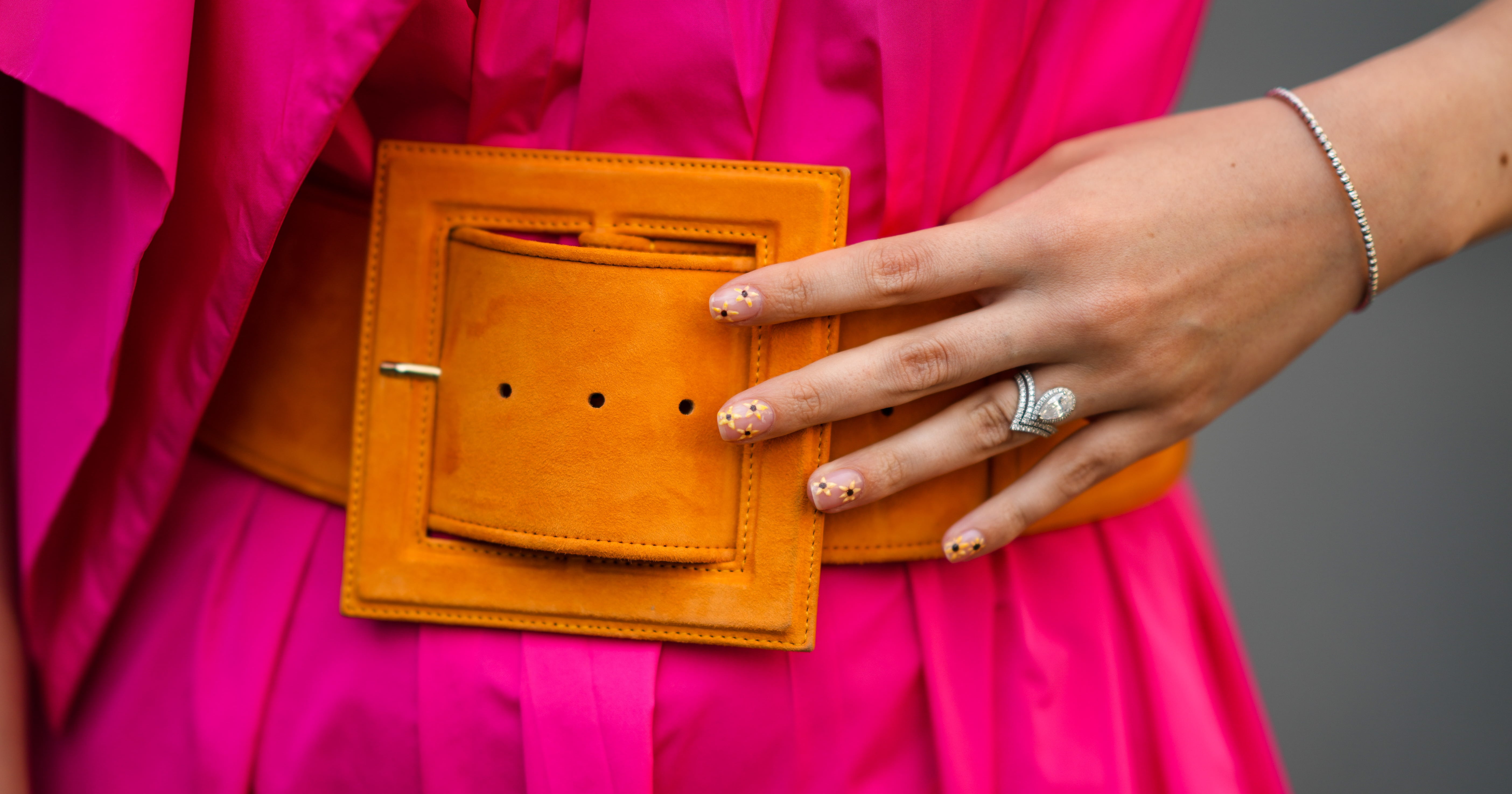 16 Vacation Nail Ideas For Your Next Trip