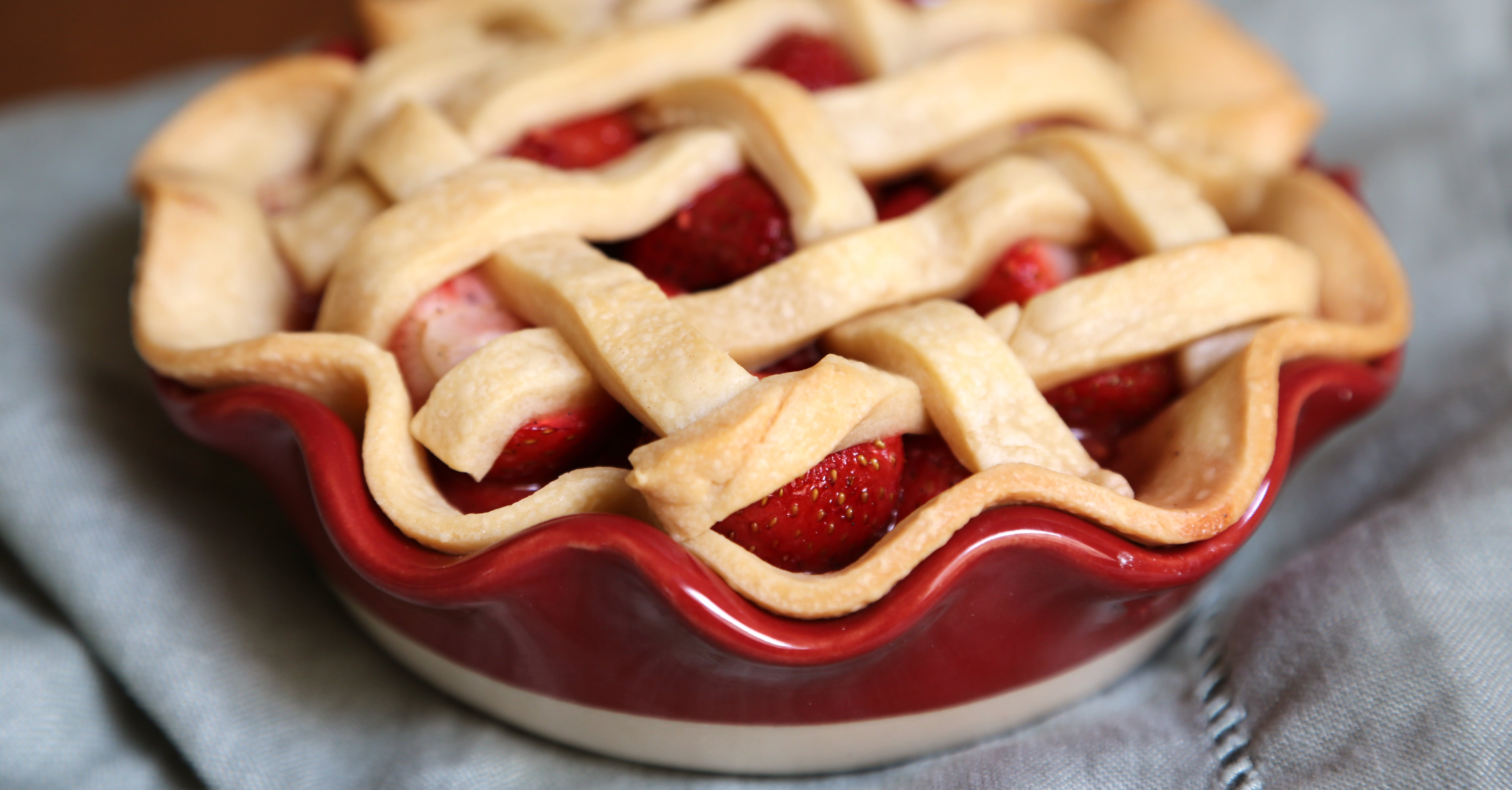 Fresh Strawberry Raspberry Pie Recipe | PS Food