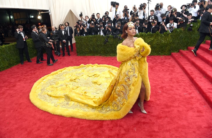 Stealing the Spotlight at the Met Gala in a Yellow Robe-Like Ensemble ...