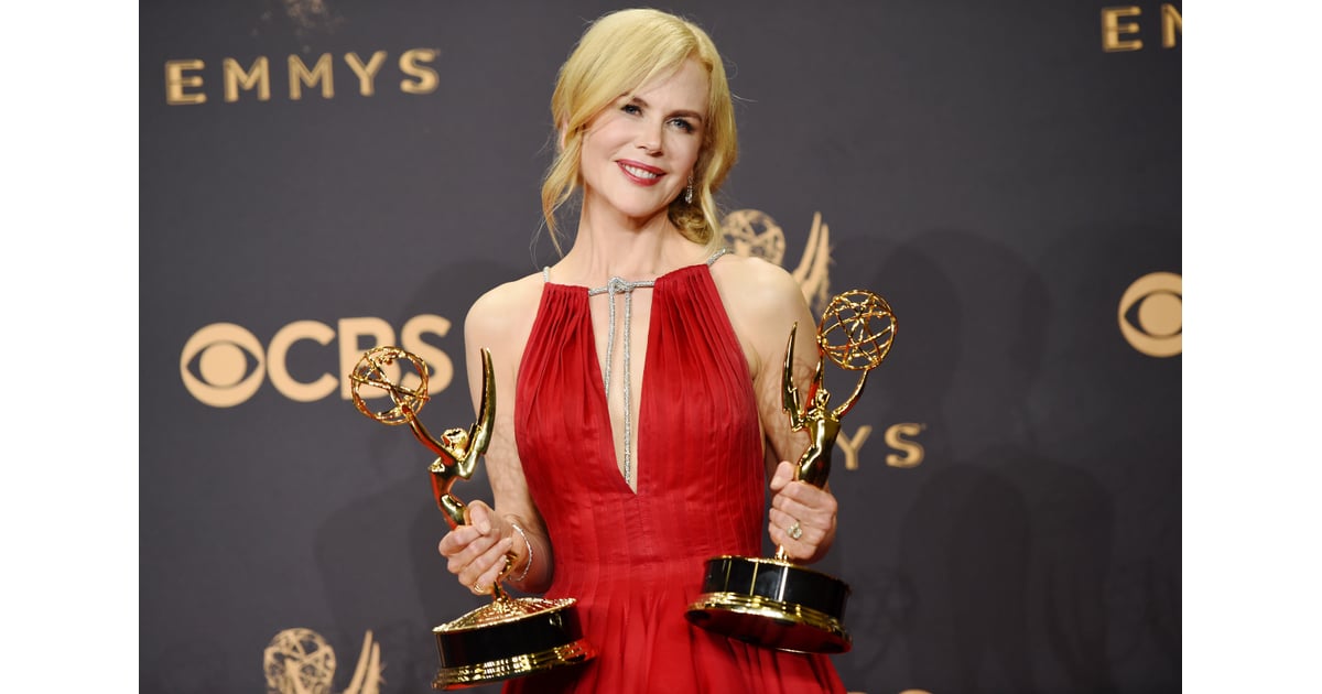 Мисс земля 2001 участницы. Королевы 2017. Королевы 2017. Белая принцесса сериал елизавета. Сын снежной королевы фильм 2017 nude.