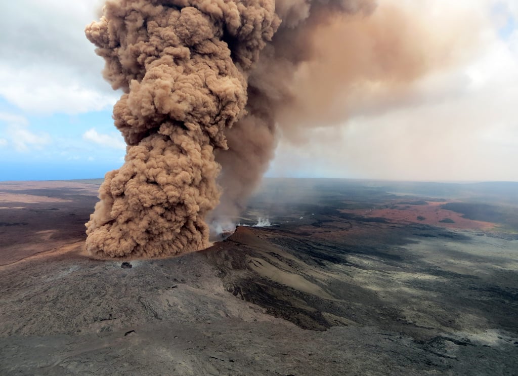 video hawaii recent volcano eruption