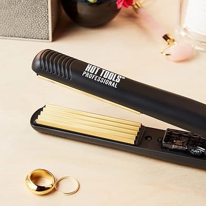 Hot Tool Pro Artist 24K Gold Crimping Iron