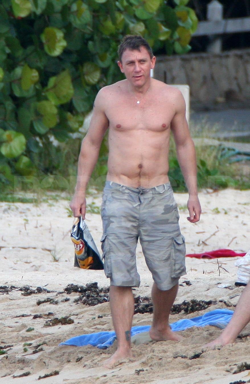 Photos of Daniel Craig Shirtless in St Barths with Satsuki Mitchell ...