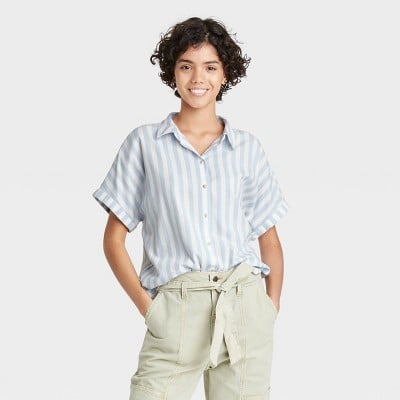 Universal Thread Women's Dolman Short Sleeve Button-Down Shirt