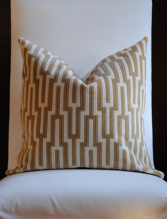 The Gold Velvet Pillow In The Hunger Games Is More Muted Than The