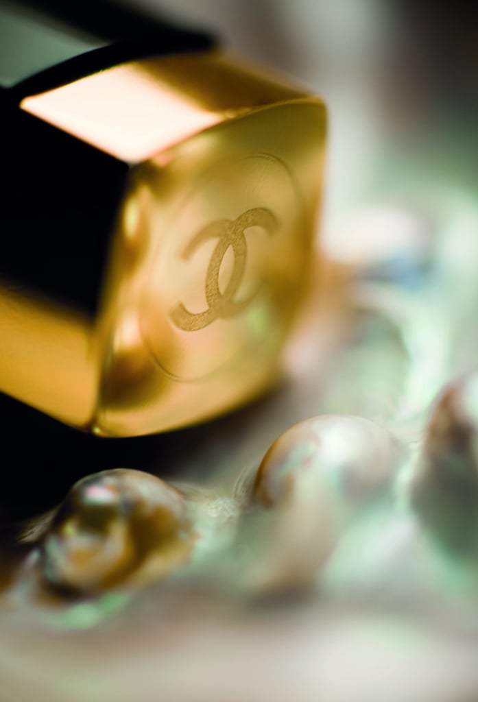 Sigh. Les Perles de Chanel Spring Makeup Collection 2011 Sigh. Les Perles de Chanel Spring Makeup Collection 2011