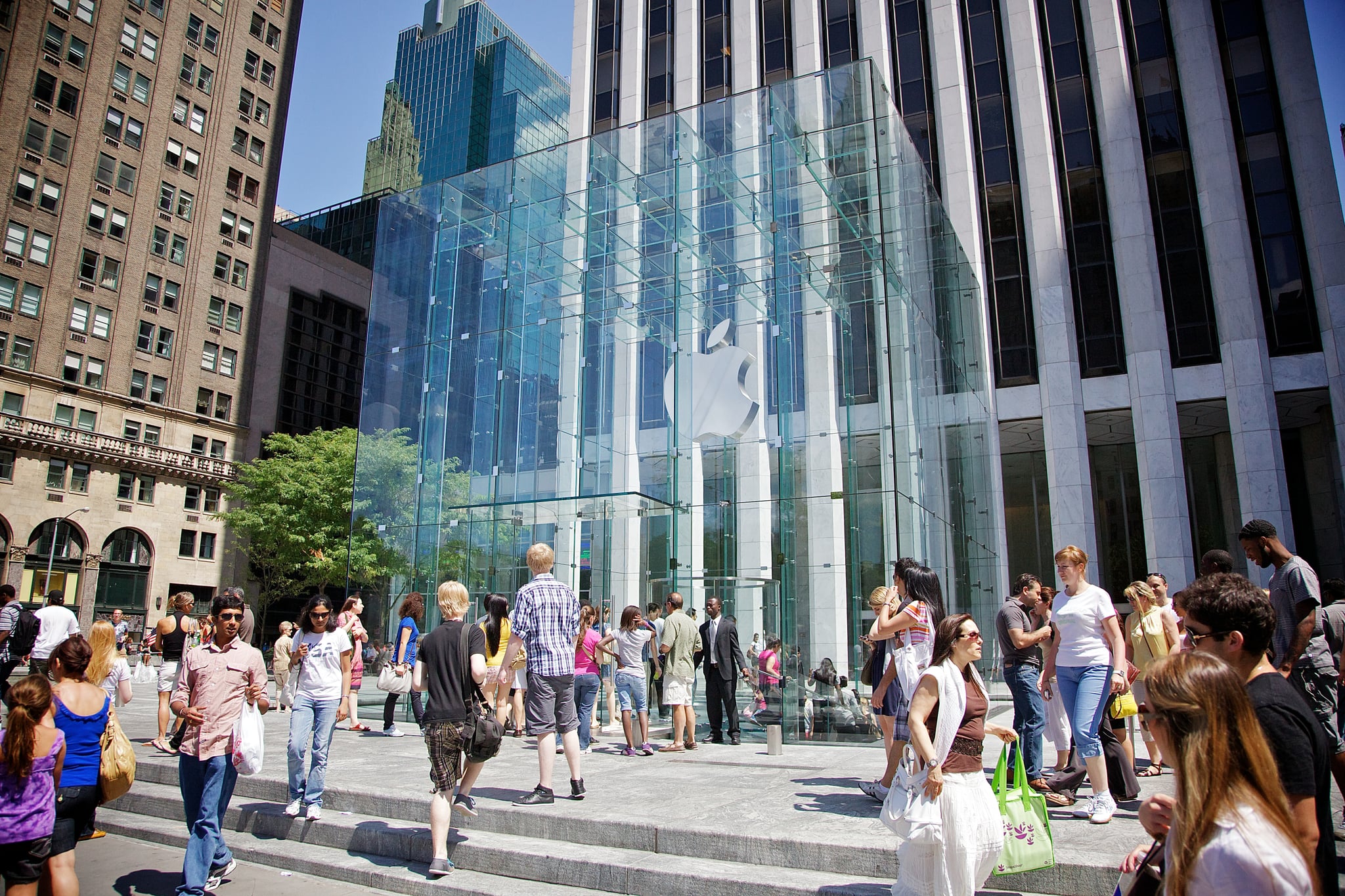 why work for apple retail