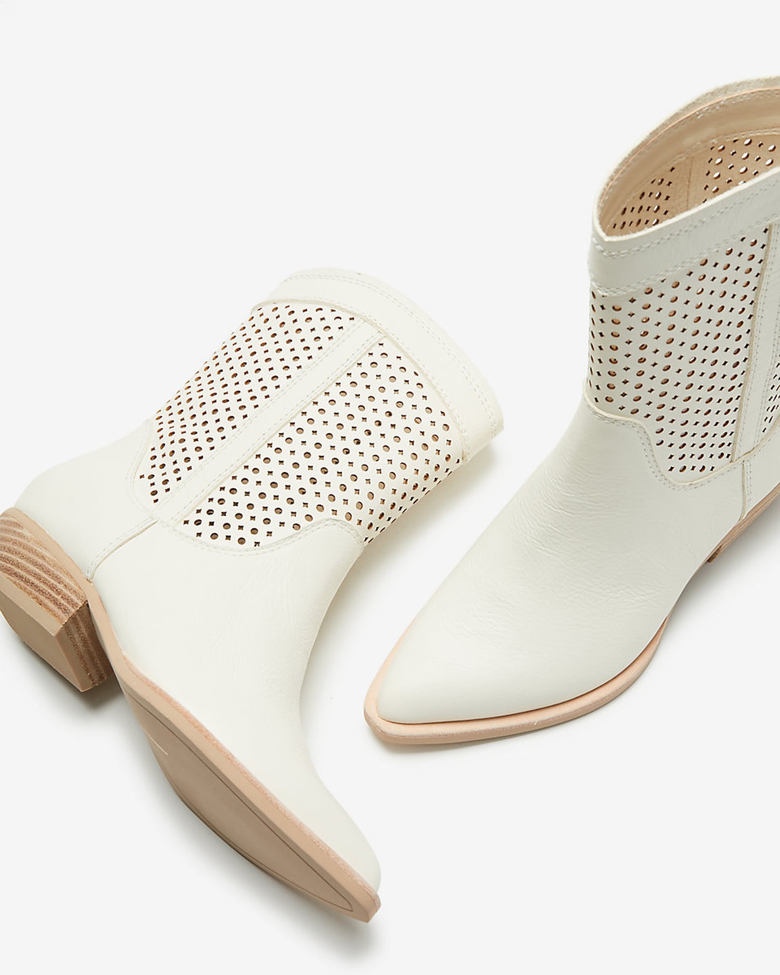 trendy boots for fall 2018