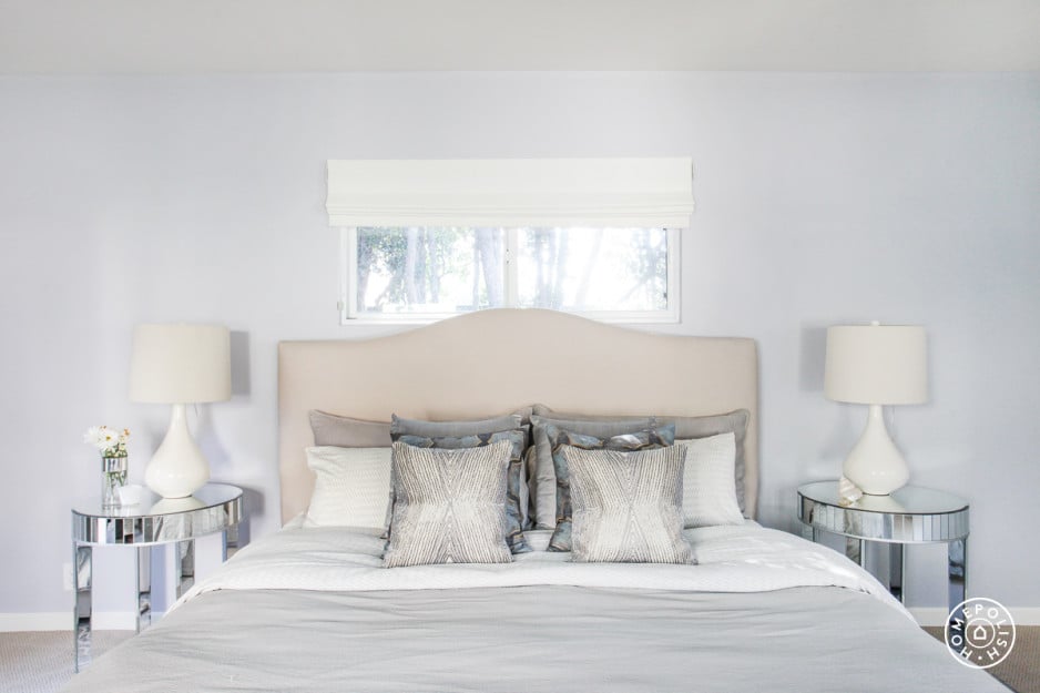 The color scheme might be icy, but this plush bed looks warm and cozy!