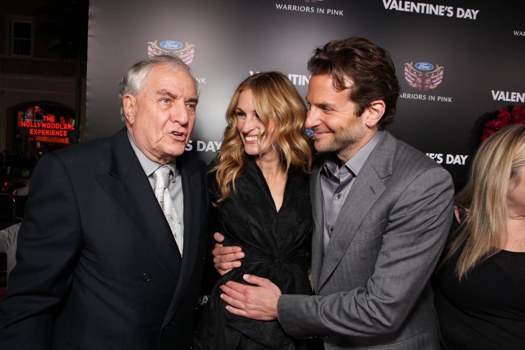 Julia joked with Garry Marshall and Bradley Cooper at the premiere of Valentine's Day in 2010.