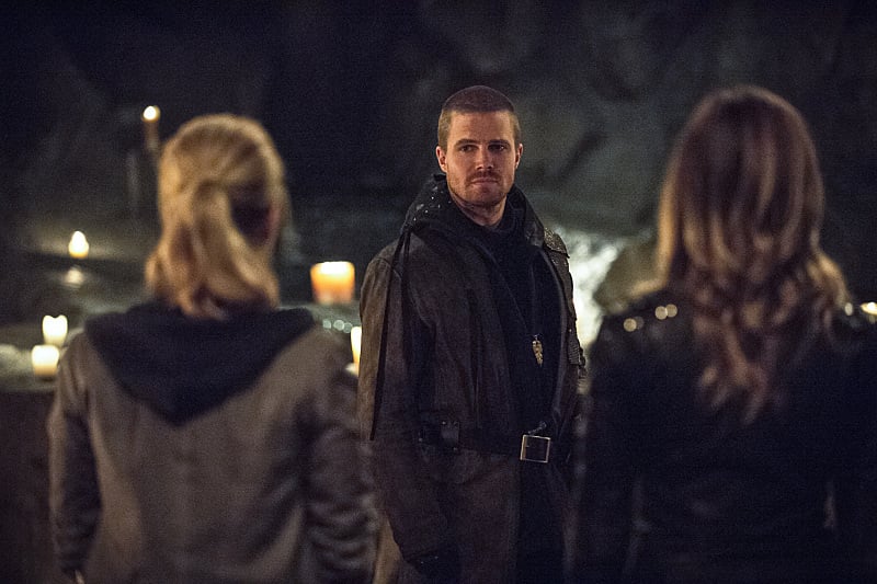 Stephen Amell Pictures on Arrow