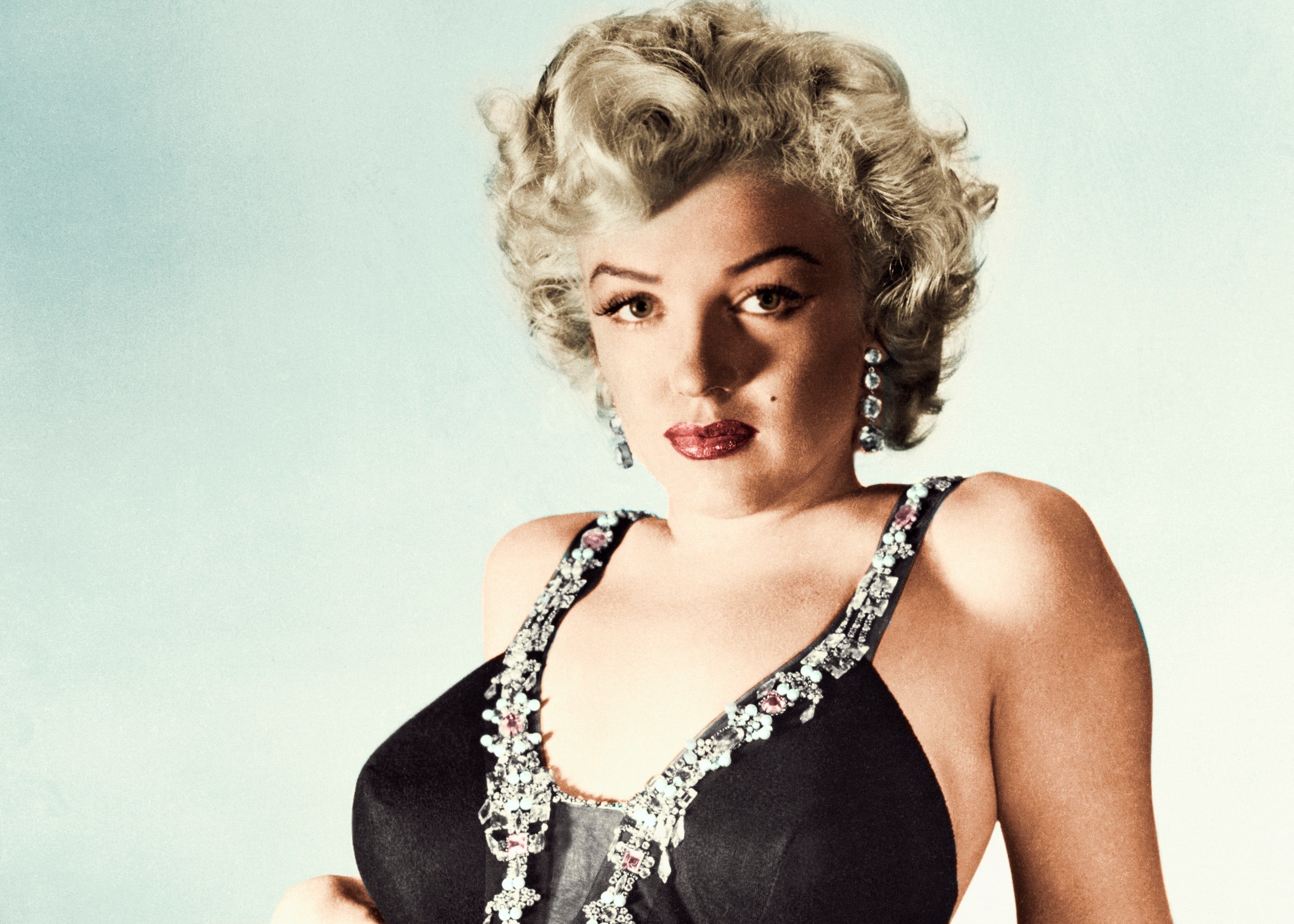 Marilyn Monroe: The Truth Hidden In The Morgue - sbzlnfw