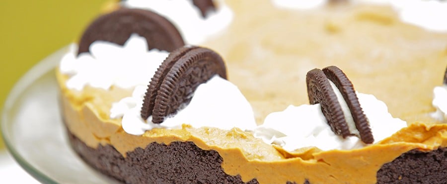 Vegan Pumpkin Spice Oreo Cheesecake