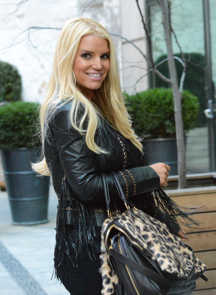 Jessica Simpson braved the cold in NYC on Tuesday and still kept a smile on her face.