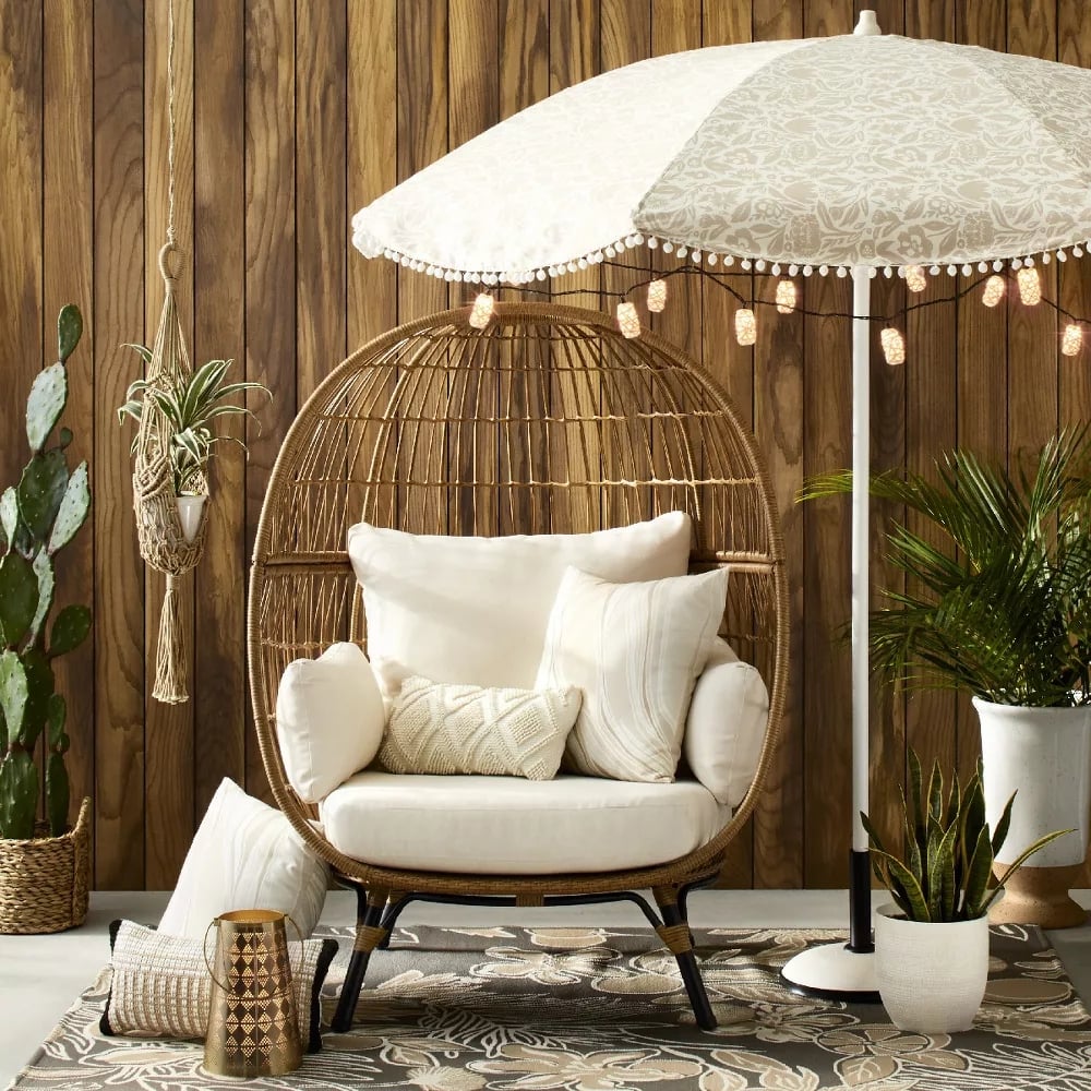An Egg Chair For Small Spaces