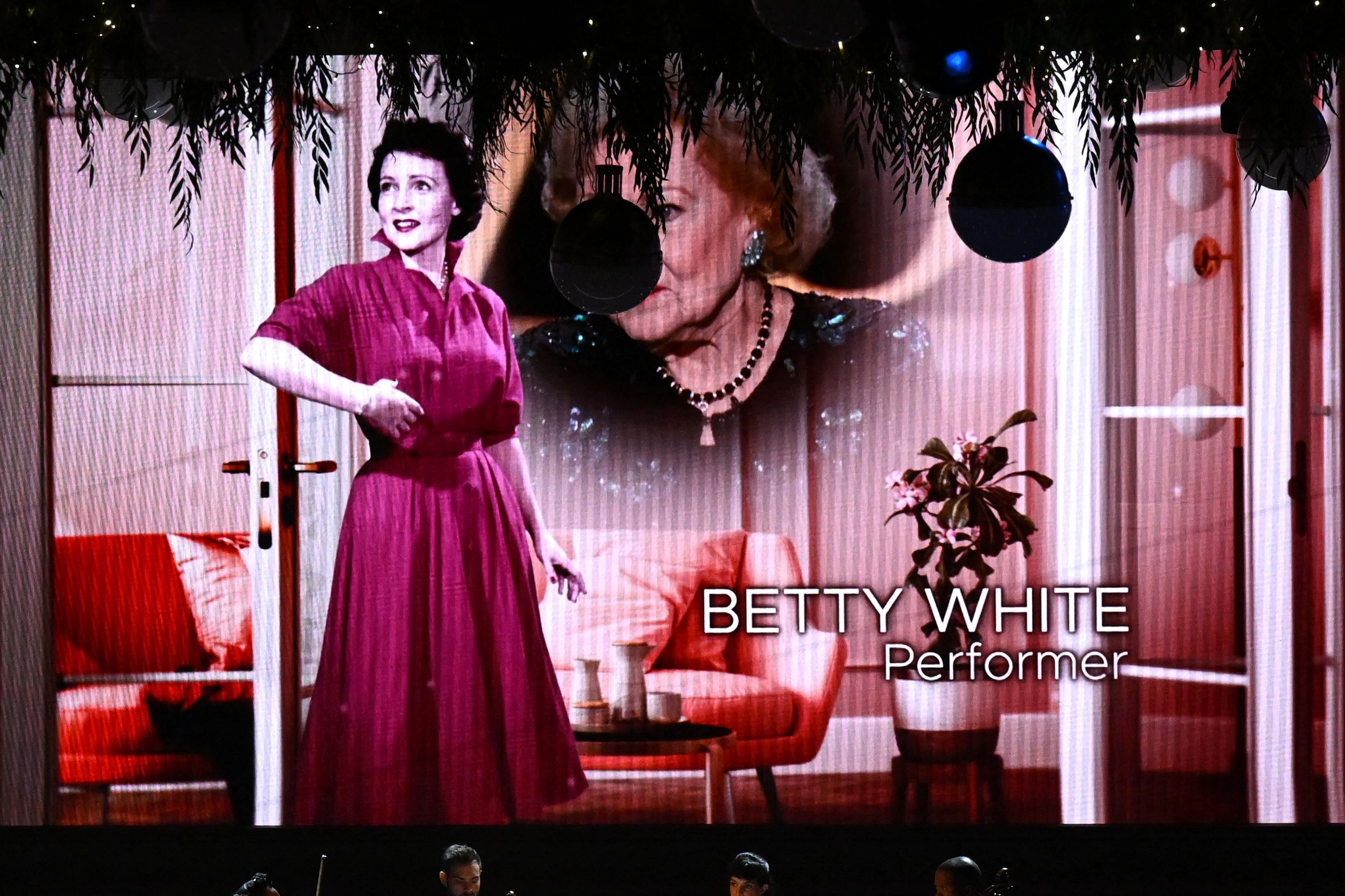 Emmys 2022 In Memoriam Segment POPSUGAR Entertainment