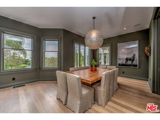 Chris Hemsworth and Elsa Pataky Selling Malibu Home