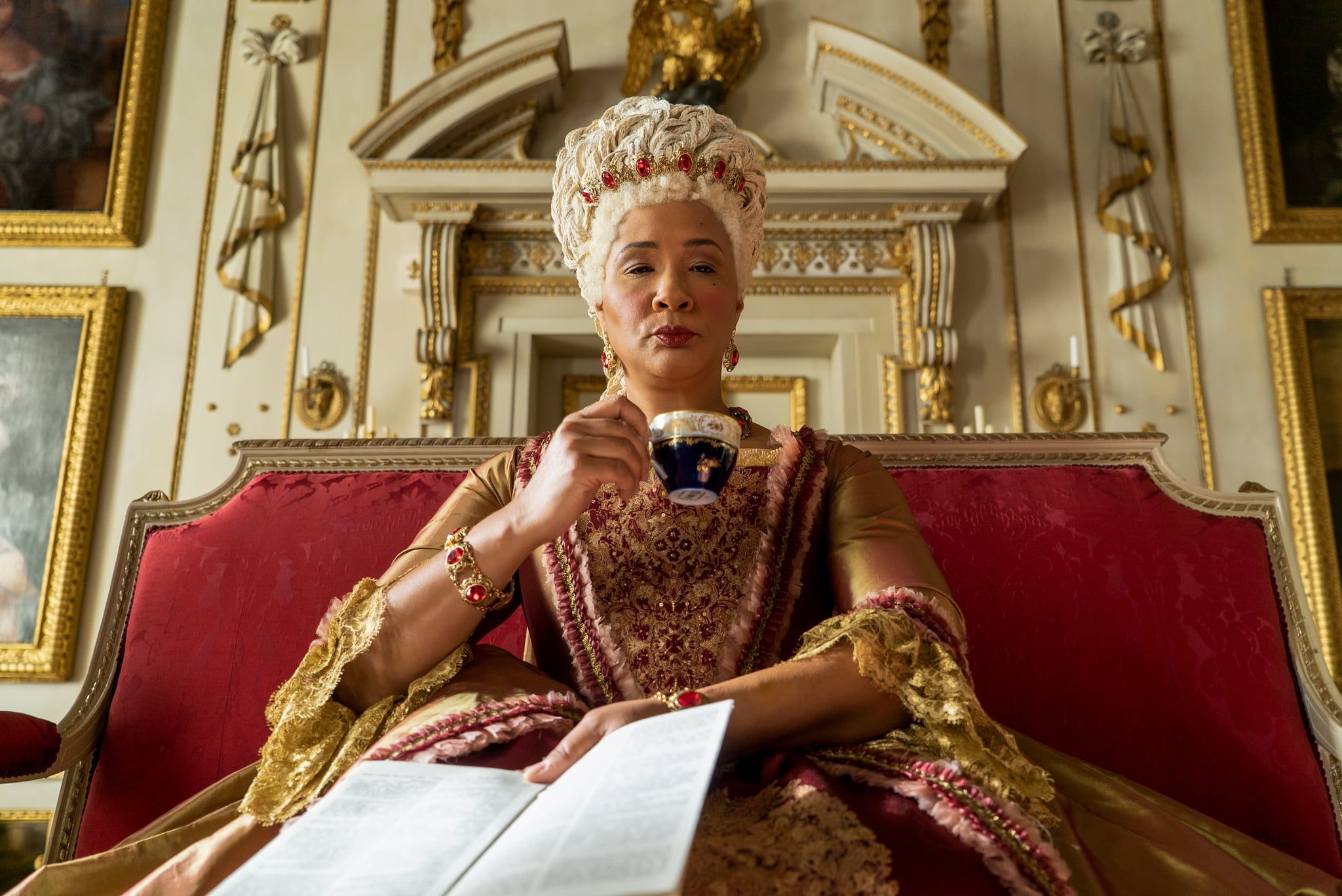 BRIDGERTON GOLDA ROSHEUVEL as QUEEN CHARLOTTE in episode 105 of BRIDGERTON Cr. LIAM DANIEL/NETFLIX  2020