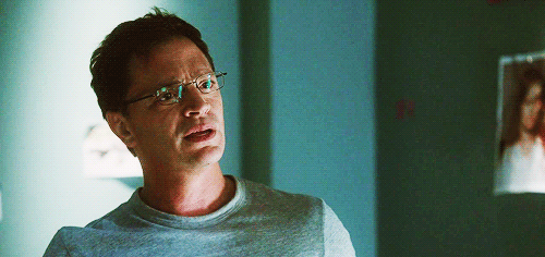 David Rosen Wakes Up Next to a Bloody Corpse