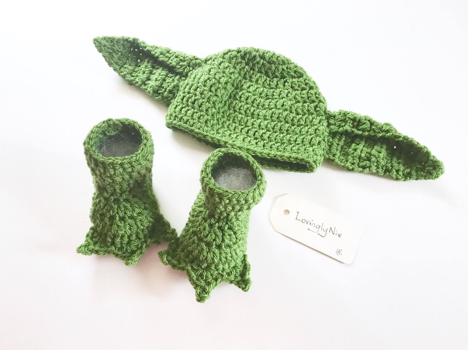 Hand made Crochet Baby Yoda Hat Beanie Newborn Boy mandalorian yoda 