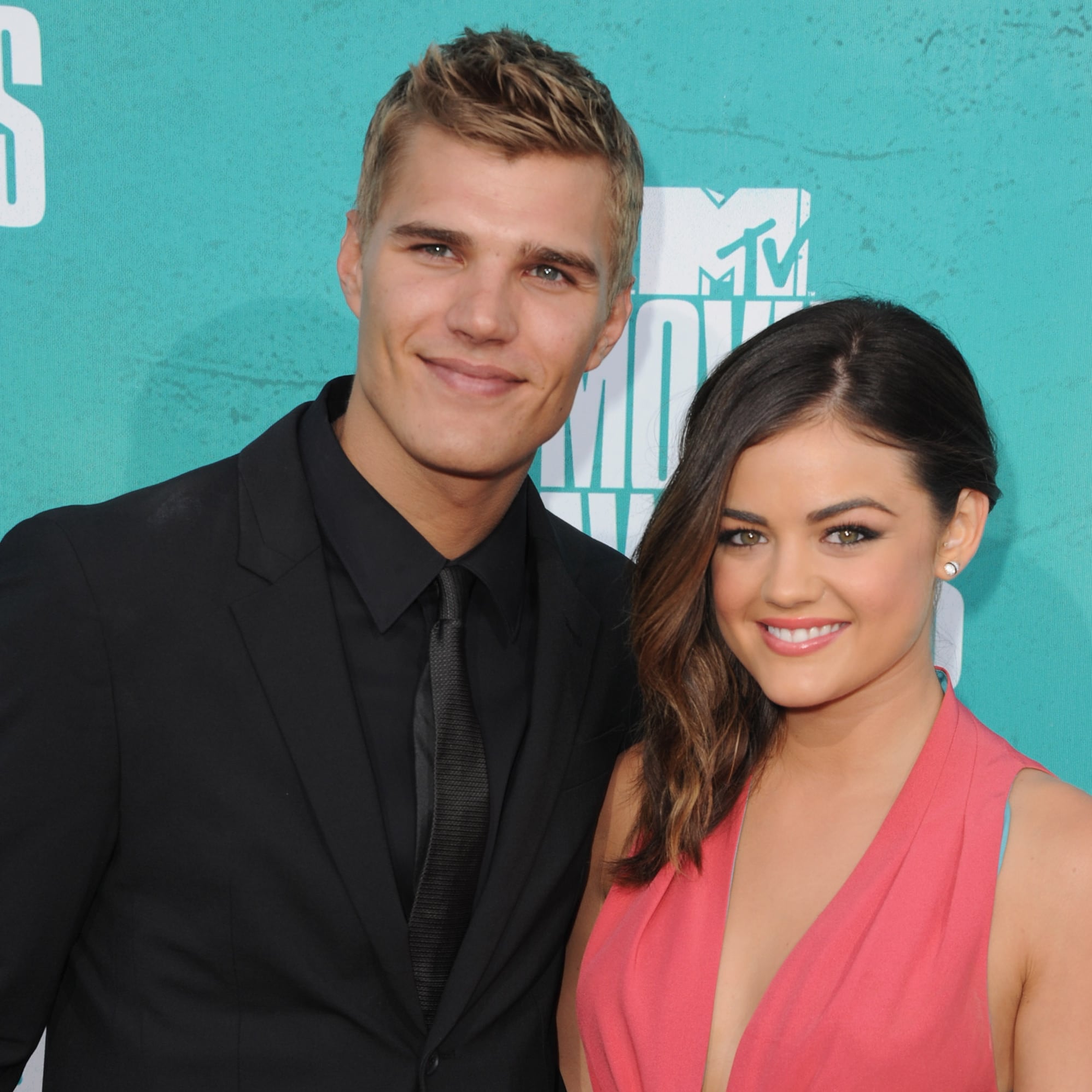    Lucy Hale med Kjæreste Joel Crouse 