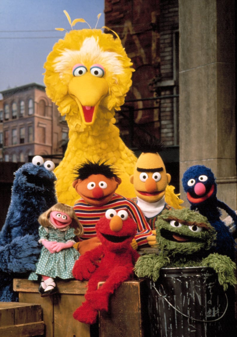 SESAME STREET, (L-R), Cookie Monster, Prairie Dawn, Big Bird, Ernie, Elmo, Bert, Oscar the Grouch, Grover, celebrating Season 25, 1993-1994. (c)CTW. Courtesy:Everett Collection