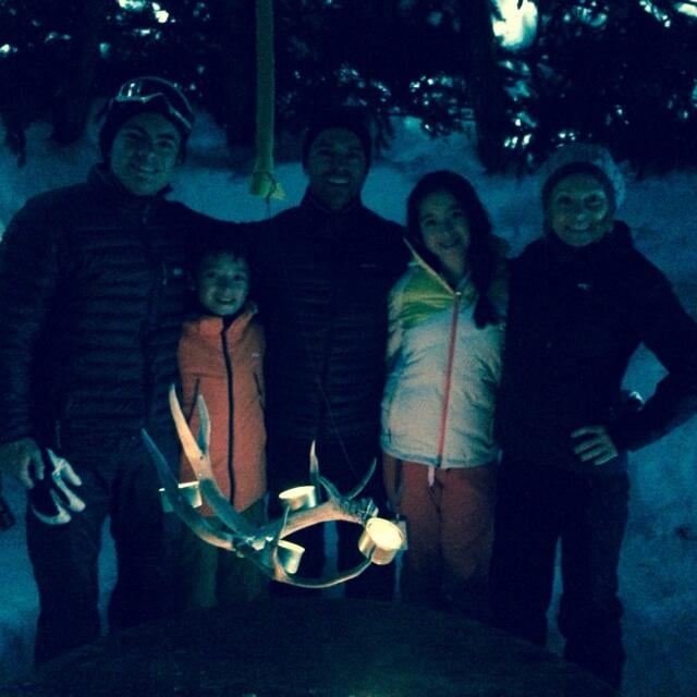 The Ripa-Consuelos family ushered in the New Year with a lunch in an igloo.
Source: Twitter user KellyRipa