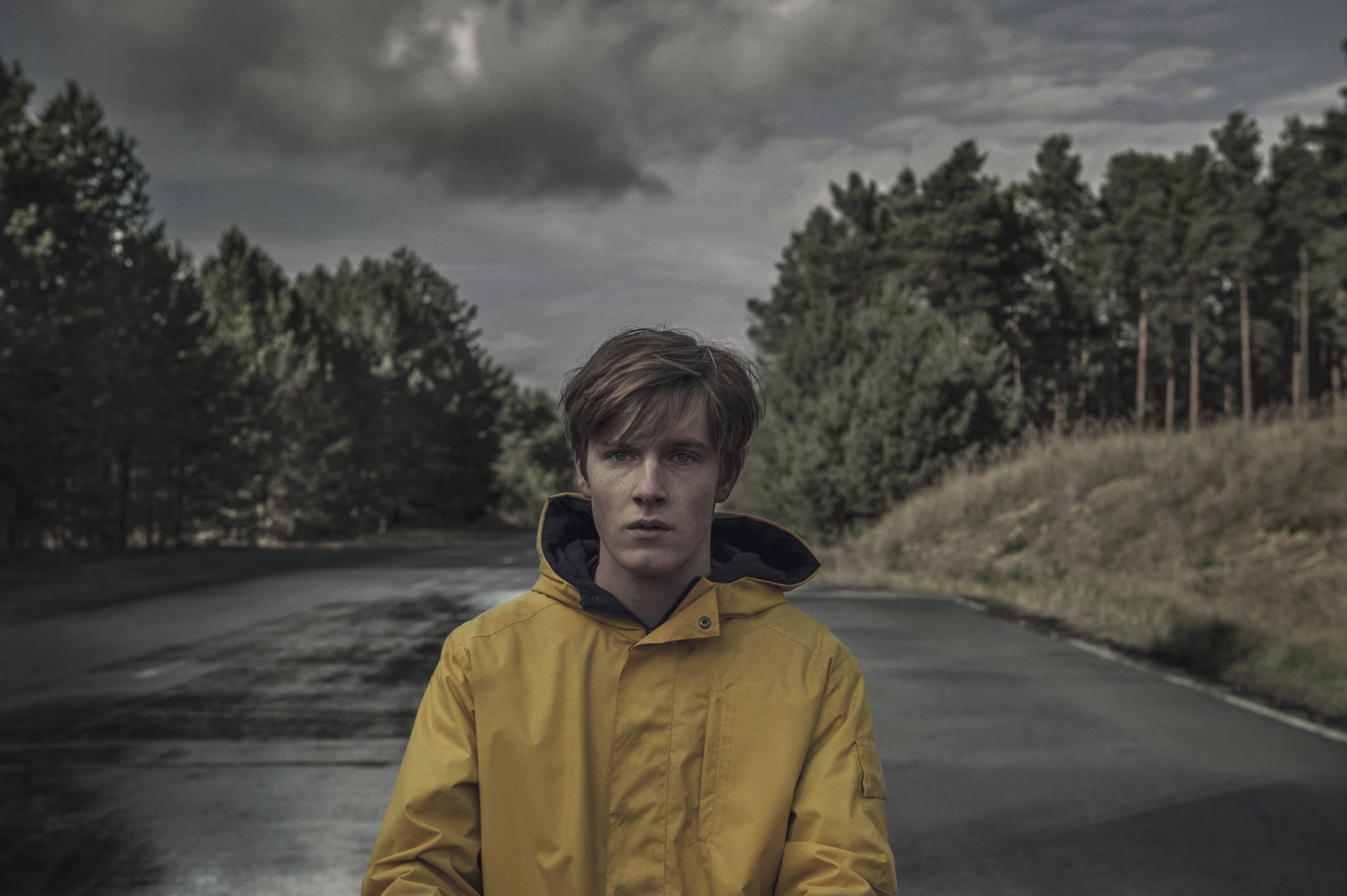 DARK, Louis Hofmann, 'Secrets', (Season 1, ep. 101, airs Dec. 1, 2017). photo: Julia Terjung / Netflix / Courtesy: Everett Collection