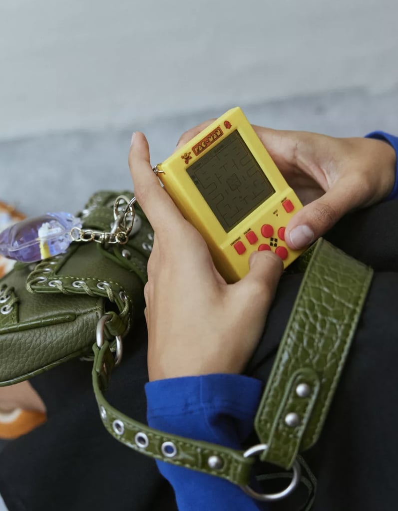 Best Stocking Stuffers For Teens: A Retro Game