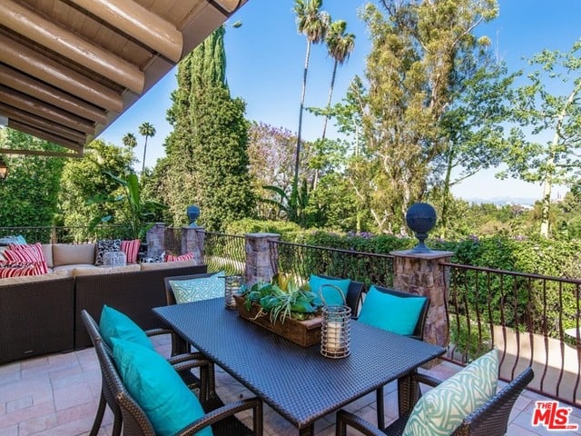 Pictures of Nick and Vanessa Lachey's Encino, CA, Home