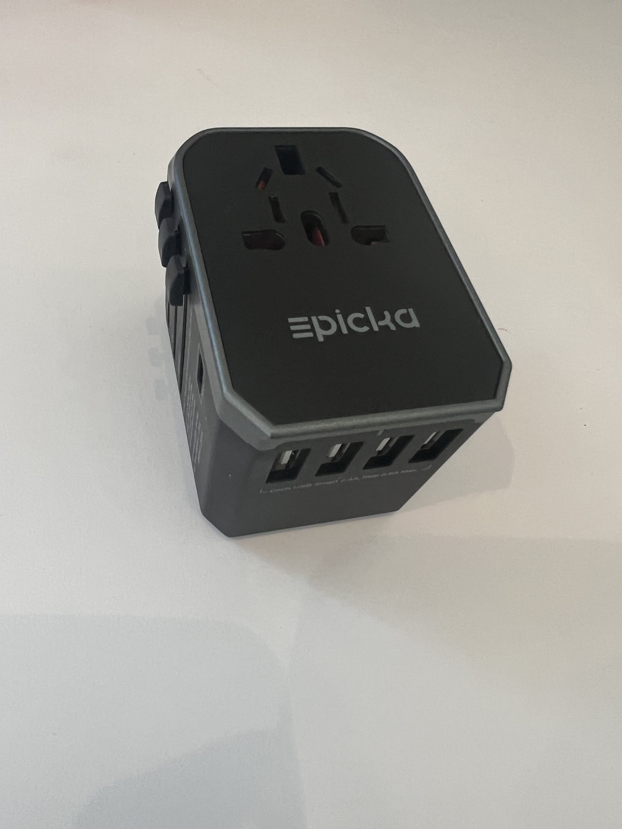 epicka universal travel adapter reviews