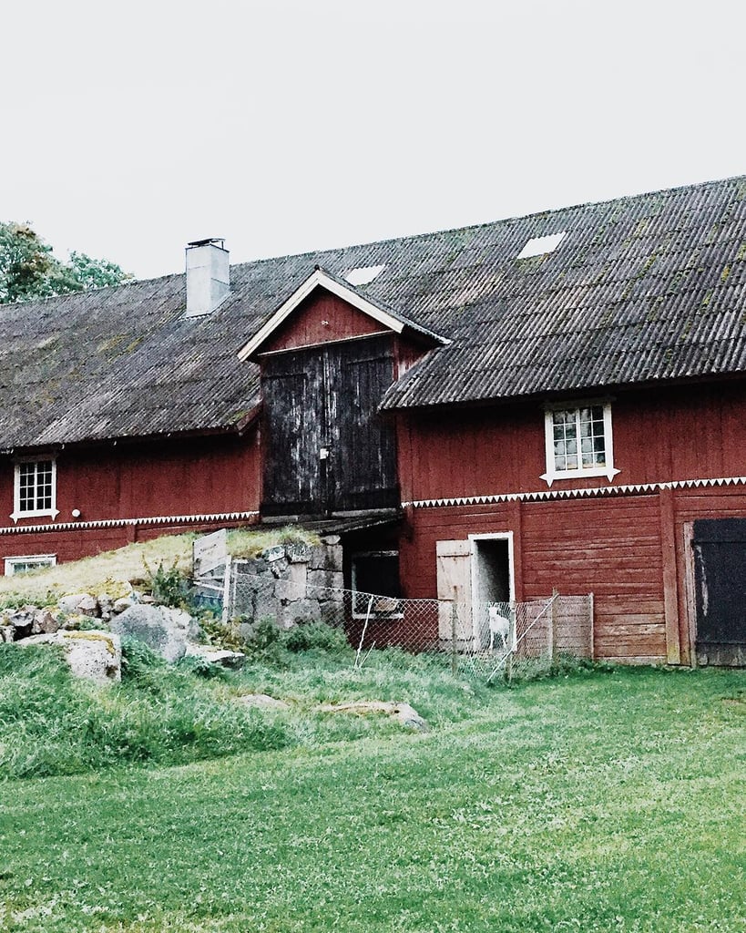 "Small farm town of Äskeryd where three generations of mother's mothers (MorMor) [were] born before moving to America."