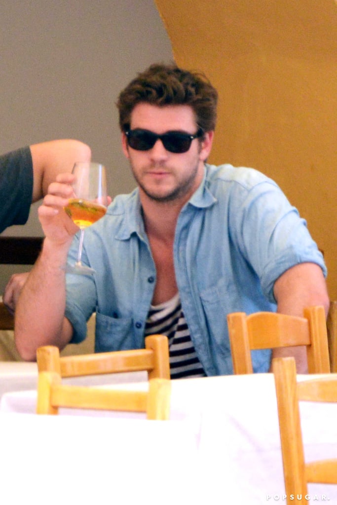Liam Hemsworth on Vacation in Italy | Pictures