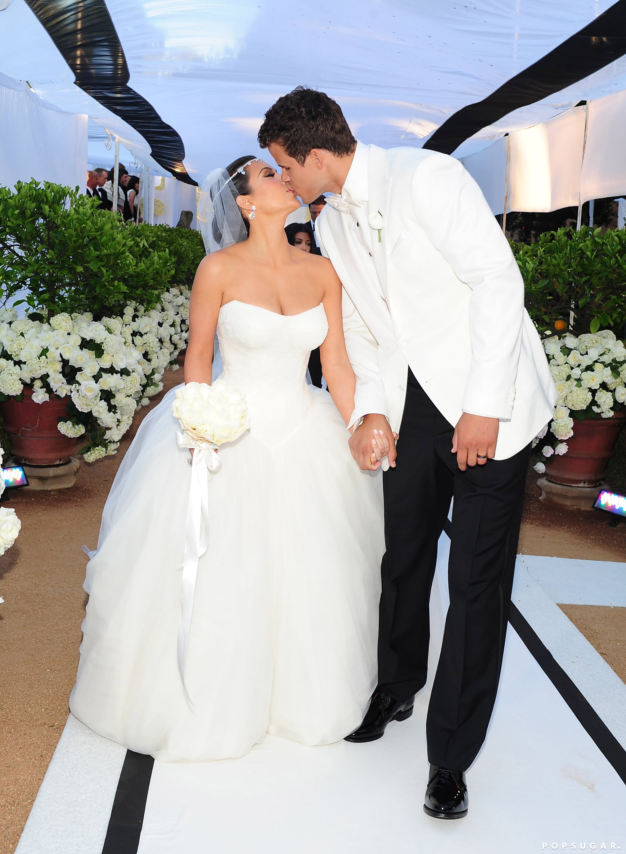 kim kardashian black and white wedding