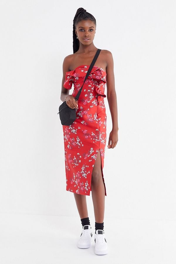 sweetheart shape neck