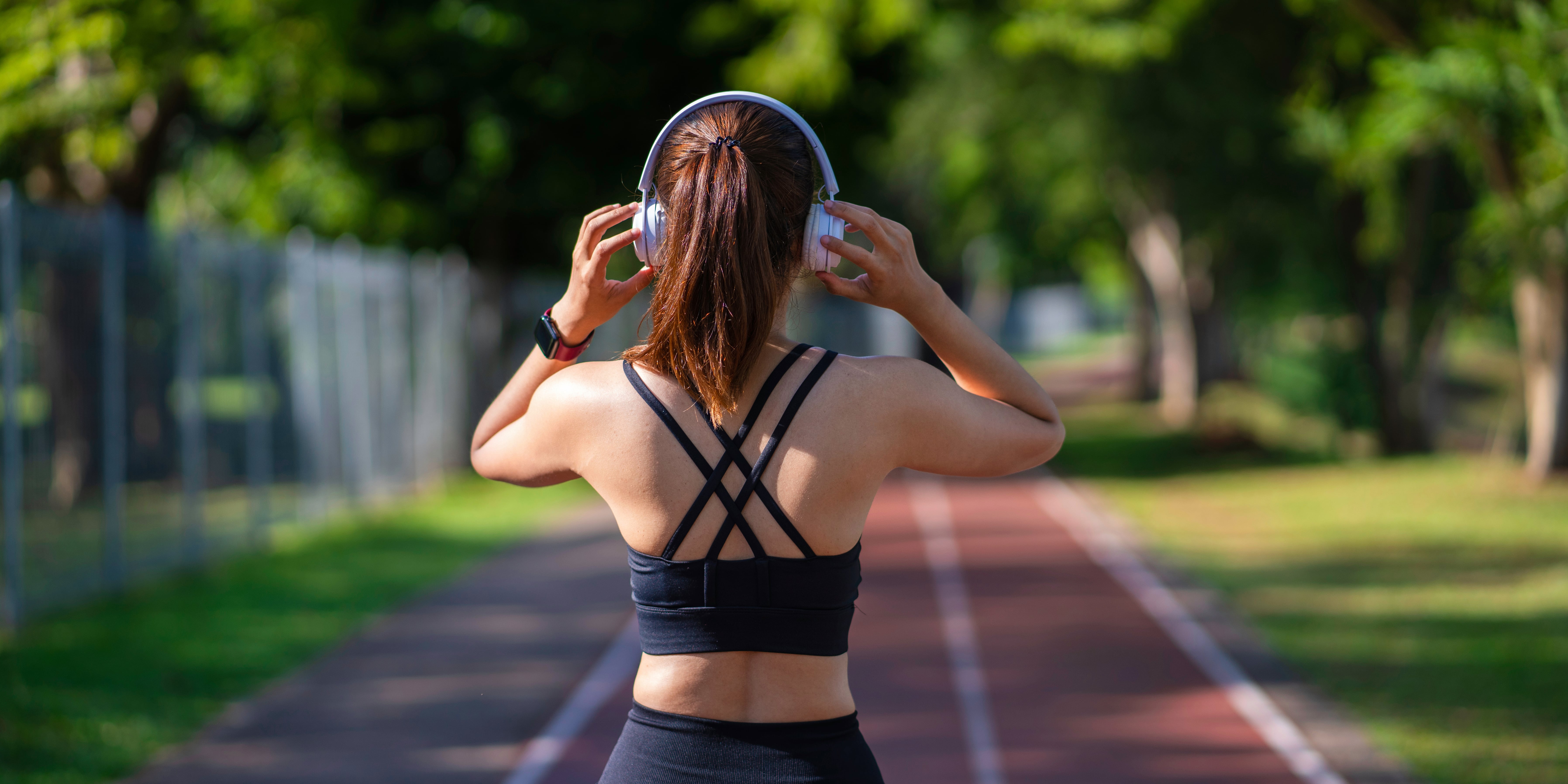 Vibrant Good Headphones For Working Out Picture Photography