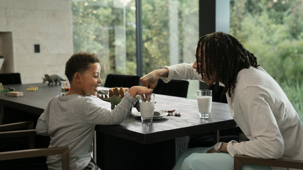 Oreo Song With Wiz Khalifa and His Son, Sebastian
