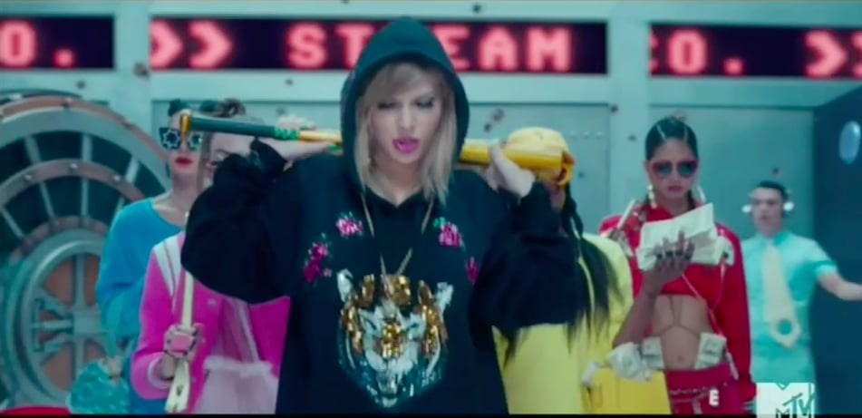 Taylor Swift's Style in "Look What You Made Me Do" Video Taylor Swift's Style in "Look What You Made Me Do" Video
