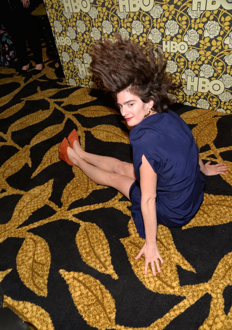 Gaby Hoffmann showed off her hot red pumps and rested her feet for a sec.