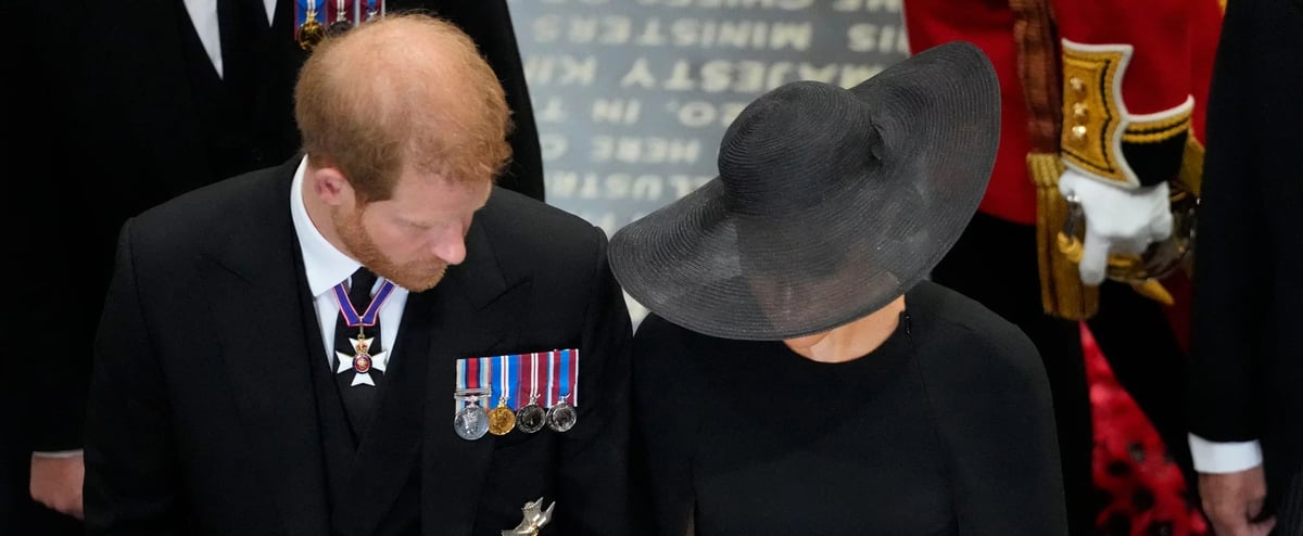 Fotos von Harry, Meghan, William und Kate bei der Beerdigung von Queen Elizabeth II