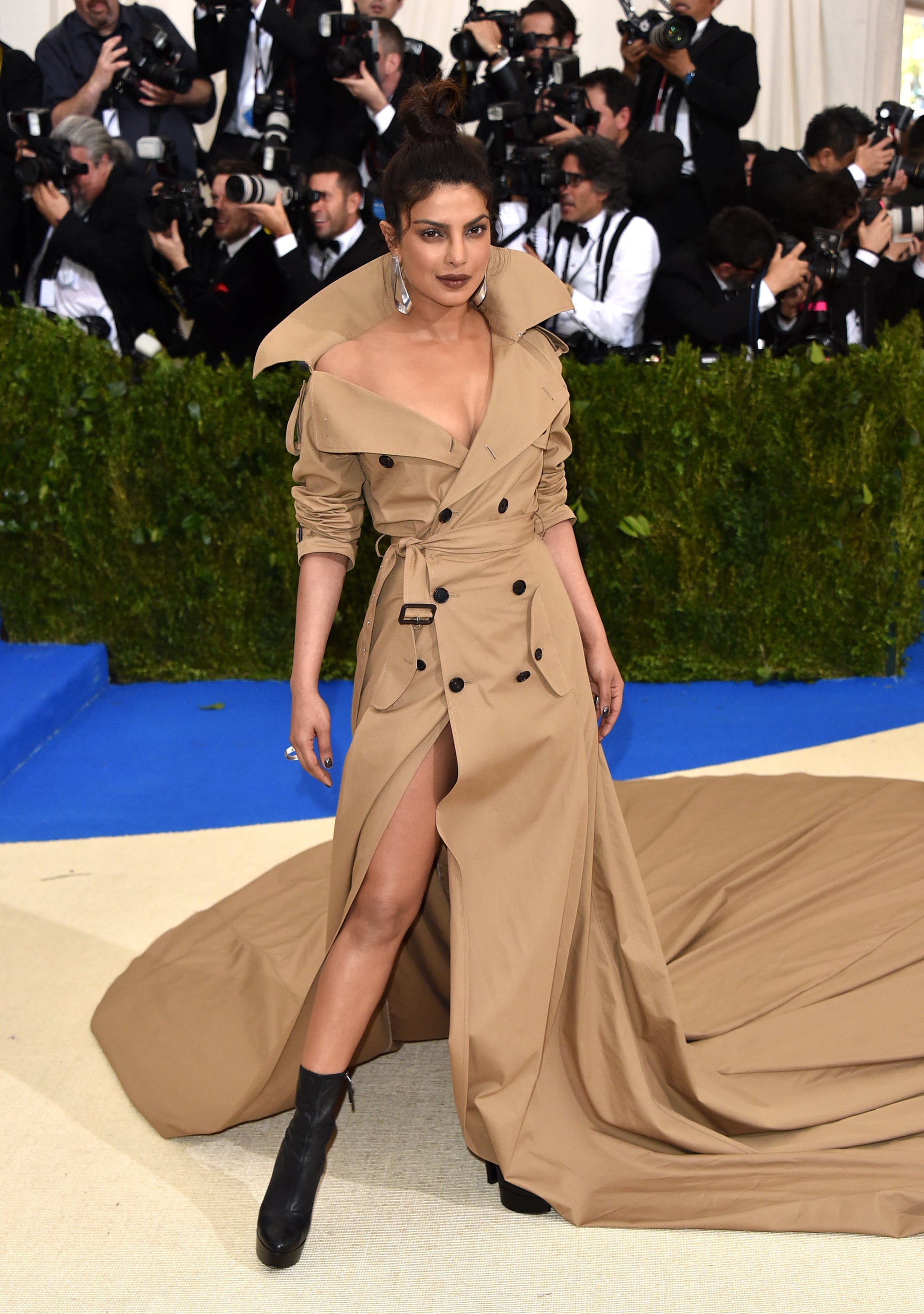 priyanka chopra ralph lauren dress