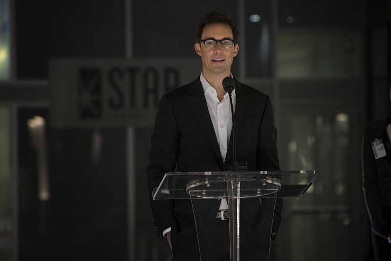 Tom Cavanagh as Harrison Wells.