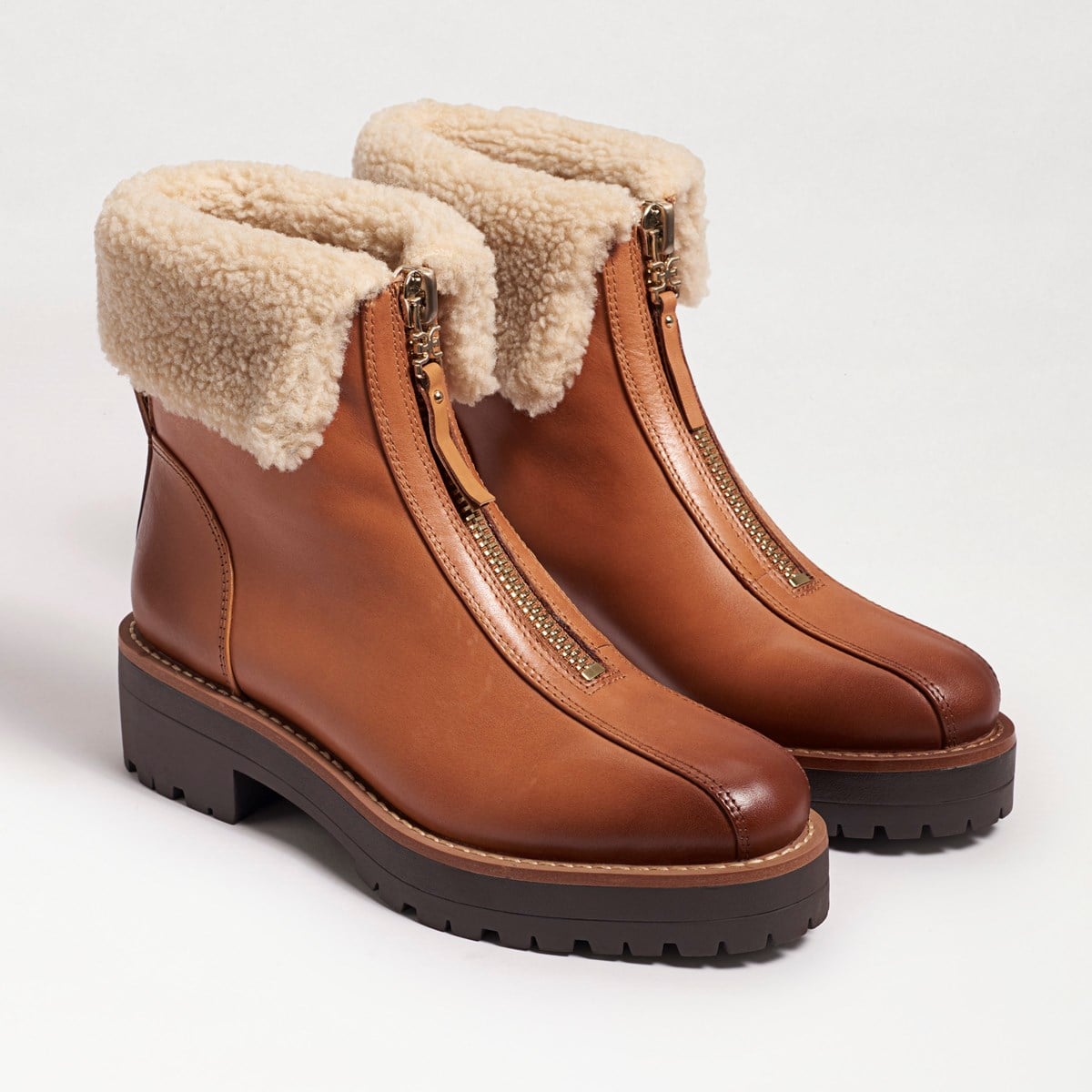 fashionable warm winter boots