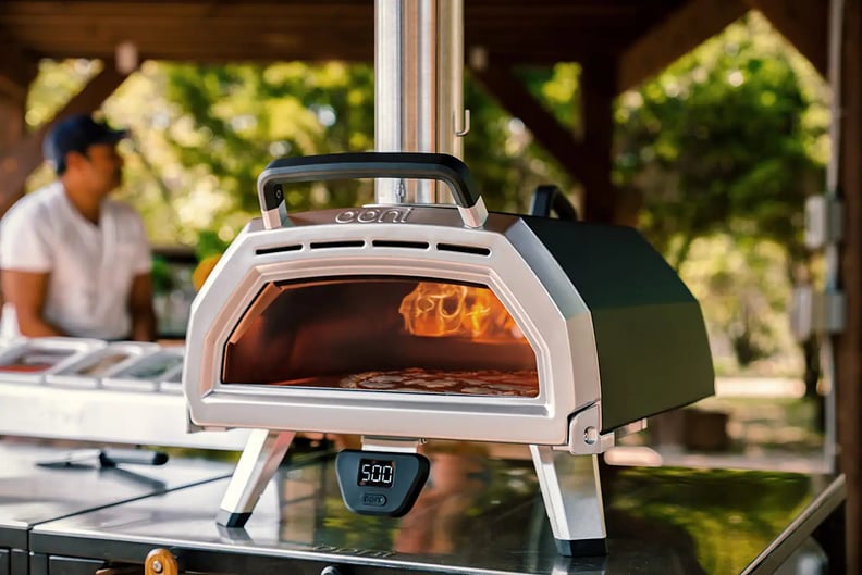 Family Cookouts: Ooni Karu 16 Multi-Fuel Outdoor Pizza Oven
