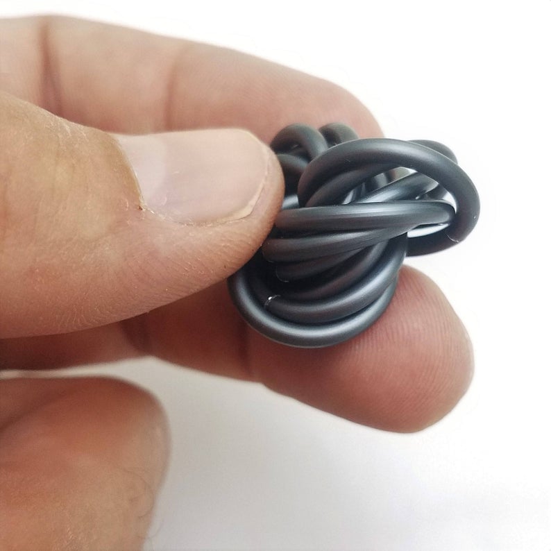 Möbii Small Mobius Hand Fidget Toy