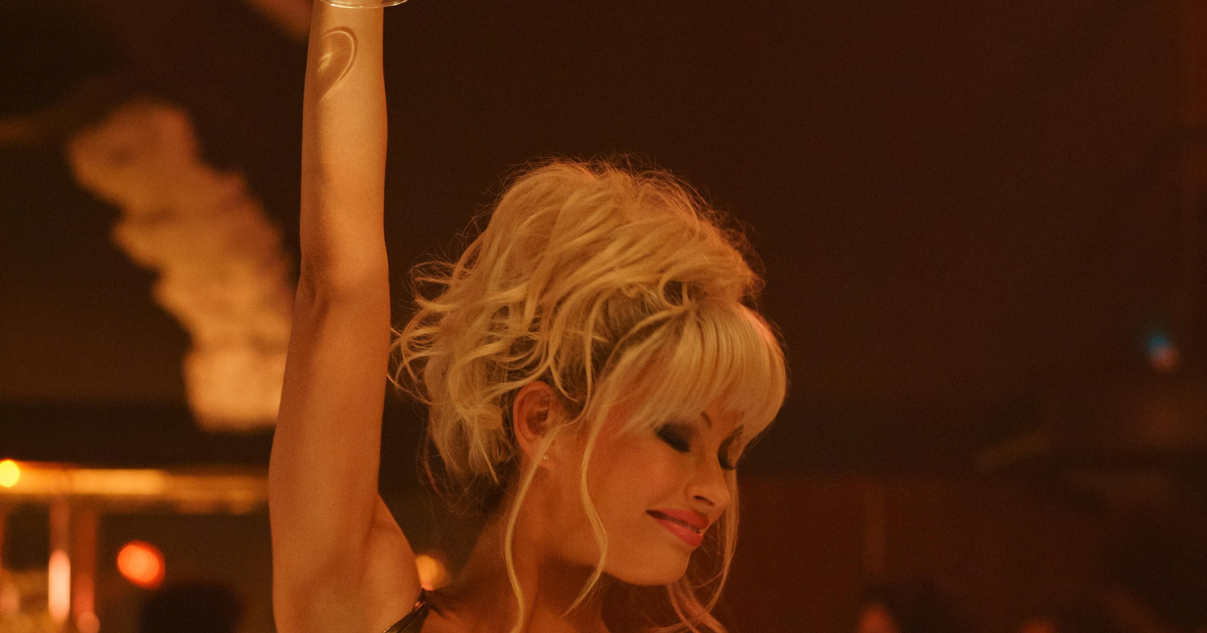 Listen to the Soundtrack For Hulu's Pam &amp; Tommy | PS Entertainment